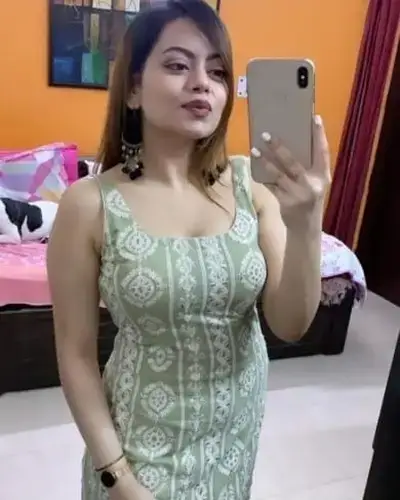 Call Girl in Virajpet